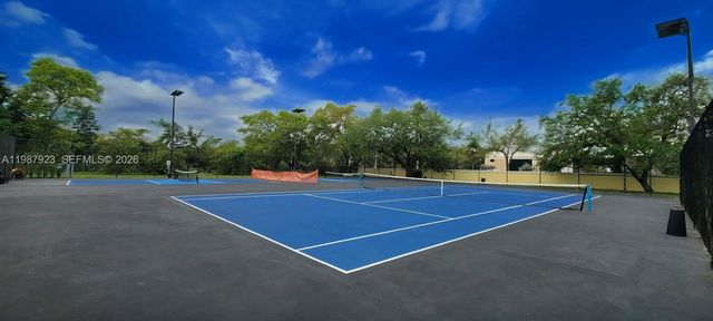 3445 NW 44th St 204, Oakland Park, FL 33309