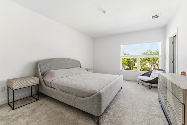 550 Parsons Way, Deerfield Beach, FL 33442