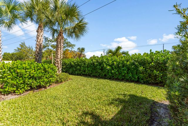 550 Parsons Way, Deerfield Beach, FL 33442