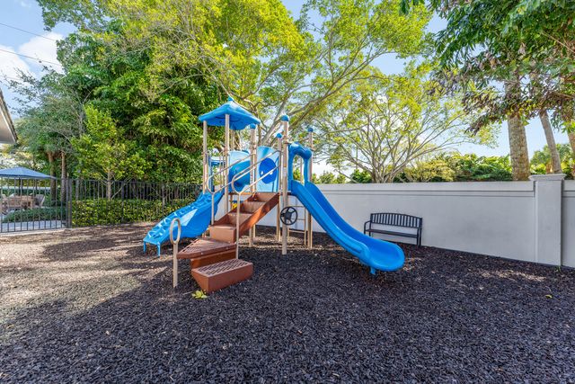 550 Parsons Way, Deerfield Beach, FL 33442