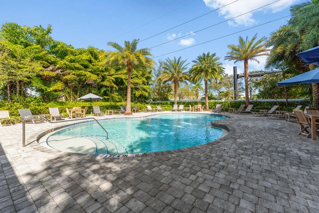 550 Parsons Way, Deerfield Beach, FL 33442