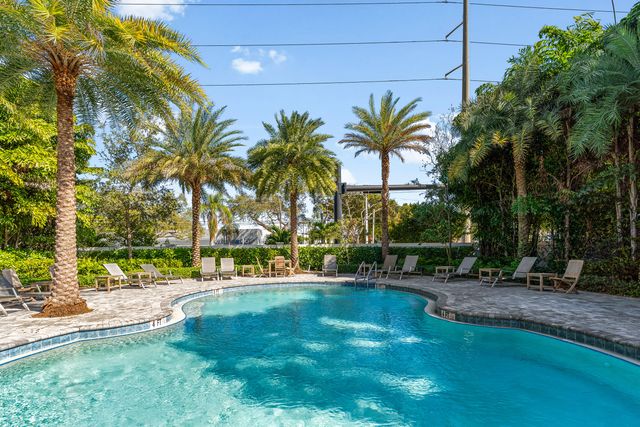 550 Parsons Way, Deerfield Beach, FL 33442