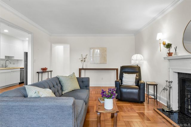 910 Stuart Avenue 2J, Mamaroneck, NY 10543