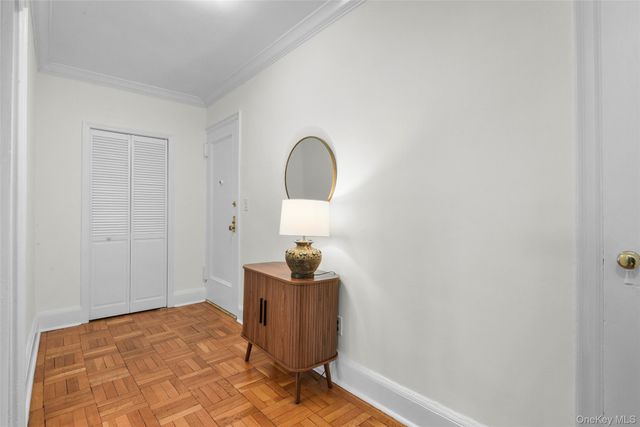 910 Stuart Avenue 2J, Mamaroneck, NY 10543