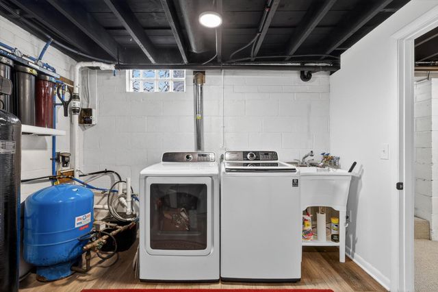 827 Williams Road, Allegan, MI 49010