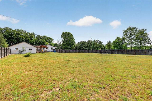 827 Williams Road, Allegan, MI 49010