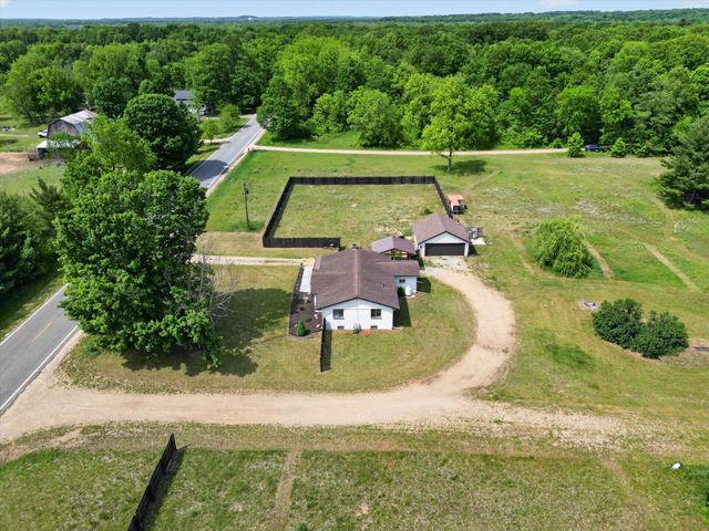 827 Williams Road, Allegan, MI 49010