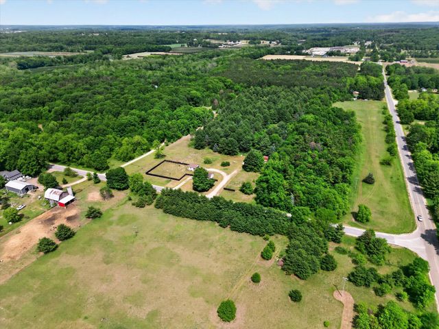 827 Williams Road, Allegan, MI 49010