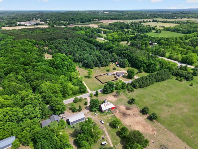 827 Williams Road, Allegan, MI 49010