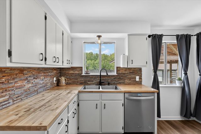 827 Williams Road, Allegan, MI 49010