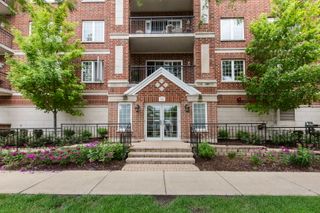 124 W Colfax Street 301, Palatine, IL 60067