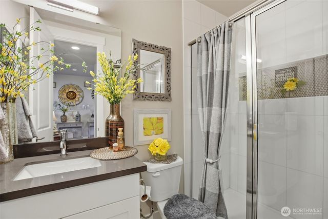 1189 Seawall Lane, Oak Harbor, WA 98277