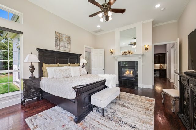 1619 Bloomfield Road, Valley View, TX 76272