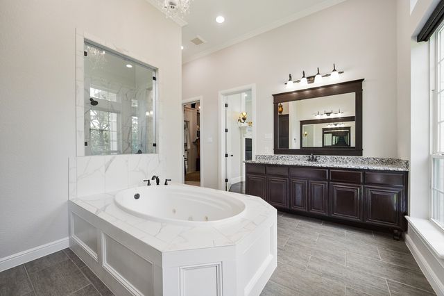 1619 Bloomfield Road, Valley View, TX 76272