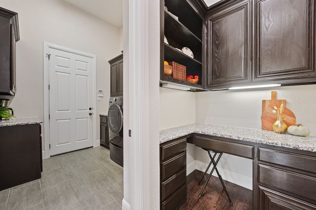 1619 Bloomfield Road, Valley View, TX 76272