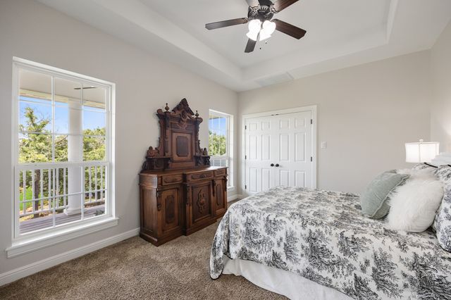 1619 Bloomfield Road, Valley View, TX 76272