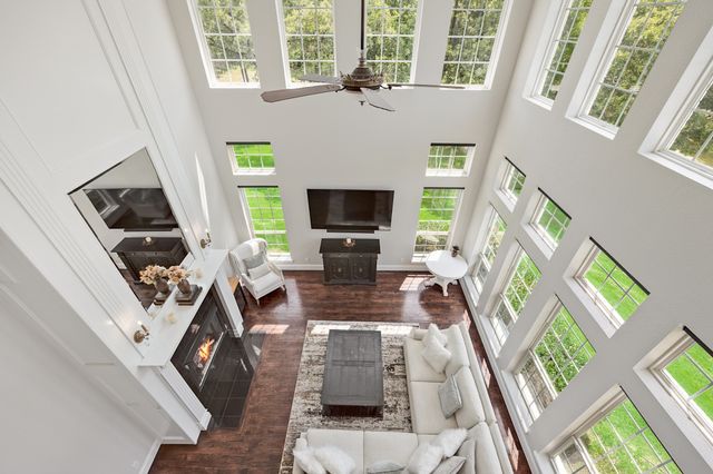 1619 Bloomfield Road, Valley View, TX 76272