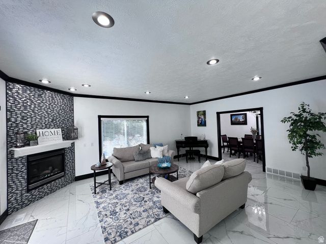 4433 S DEVONSHIRE DR, Bountiful, UT 84010