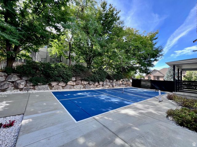 4433 S DEVONSHIRE DR, Bountiful, UT 84010