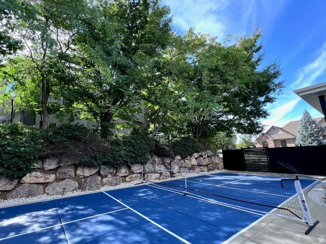 4433 S DEVONSHIRE DR, Bountiful, UT 84010