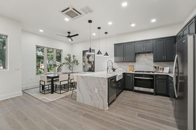 2811 Zach Scott ST, Austin, TX 78723