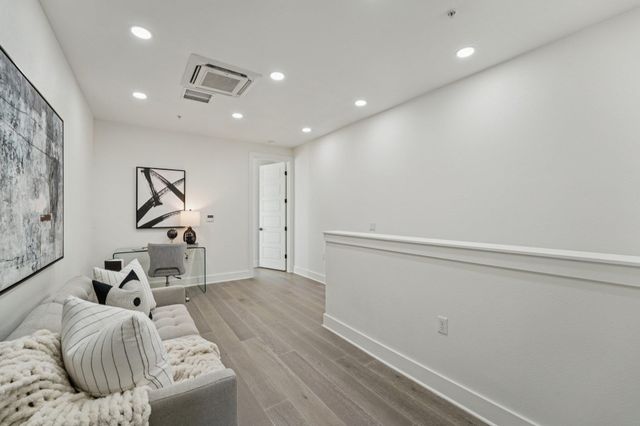 2811 Zach Scott ST, Austin, TX 78723