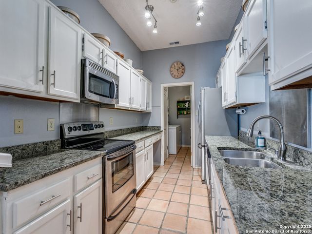 15115 Forest Country, San Antonio, TX 78232