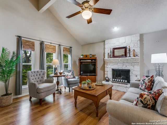 15115 Forest Country, San Antonio, TX 78232