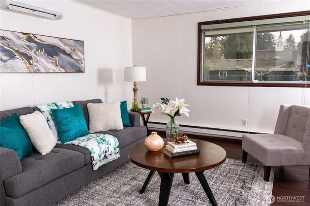 28618 47th Place S, Auburn, WA 98001