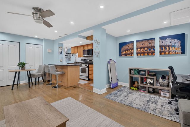 2743 N Hampden Court 1G, Chicago, IL 60614