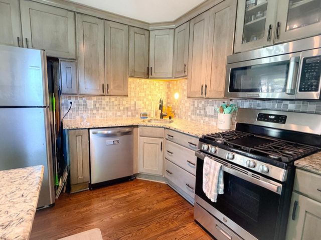 2802 89th STREET, Milwaukee, WI 53222