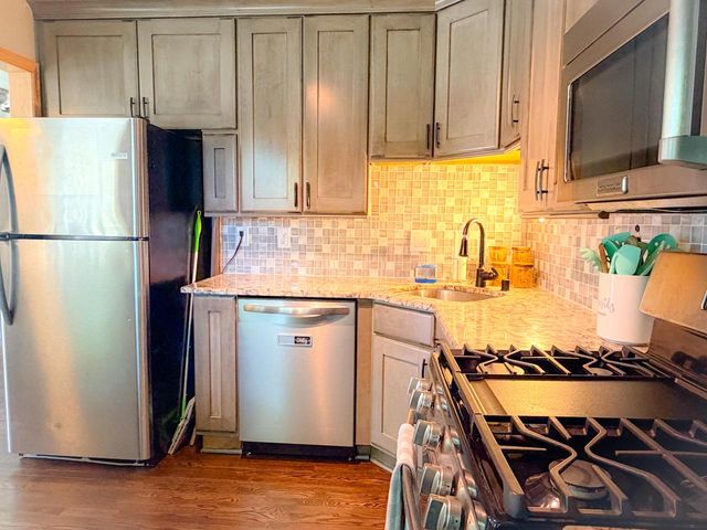 2802 89th STREET, Milwaukee, WI 53222