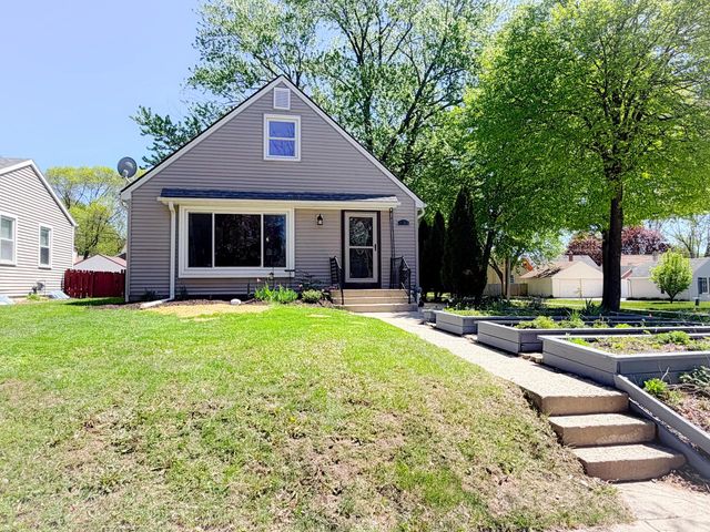 2802 89th STREET, Milwaukee, WI 53222