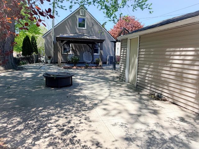 2802 89th STREET, Milwaukee, WI 53222