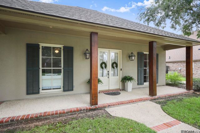 10121 Oakline Dr, Saint George, LA 70809