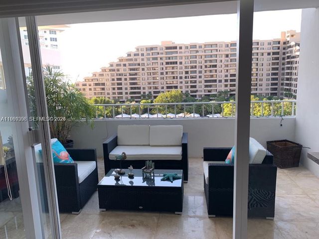 199 Ocean Lane Dr 811, Key Biscayne, FL 33149