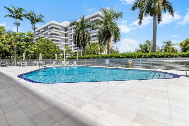 199 Ocean Lane Dr 811, Key Biscayne, FL 33149
