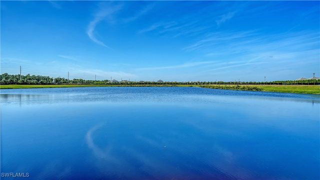 5125 Draco CIR, Naples, FL 34120