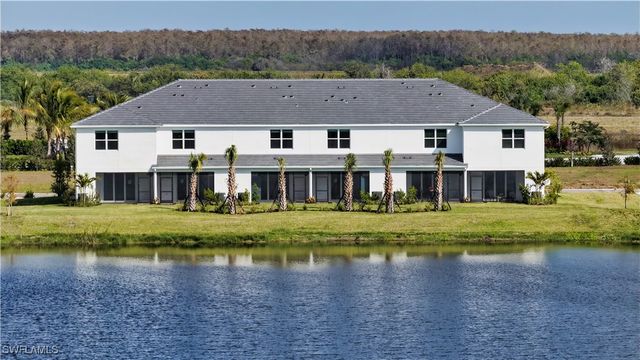 5125 Draco CIR, Naples, FL 34120