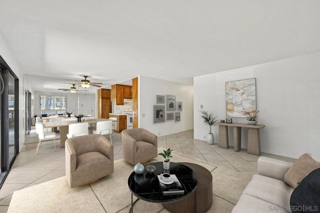 10705 Caminito Bravura, San Diego, CA 92108