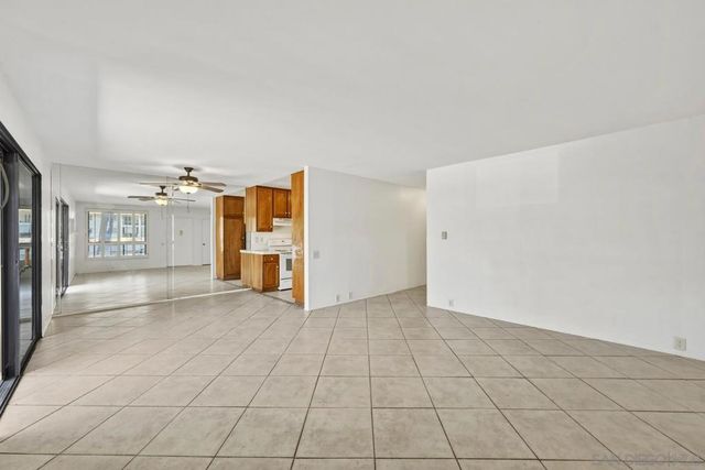 10705 Caminito Bravura, San Diego, CA 92108