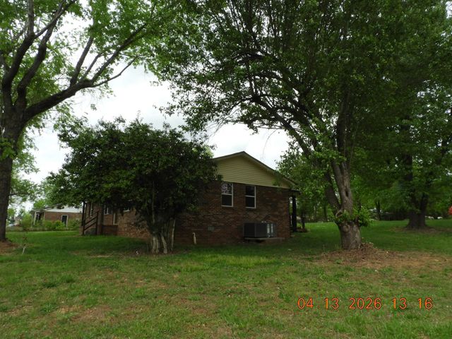 903 Miles Rd, Pulaski, TN 38478