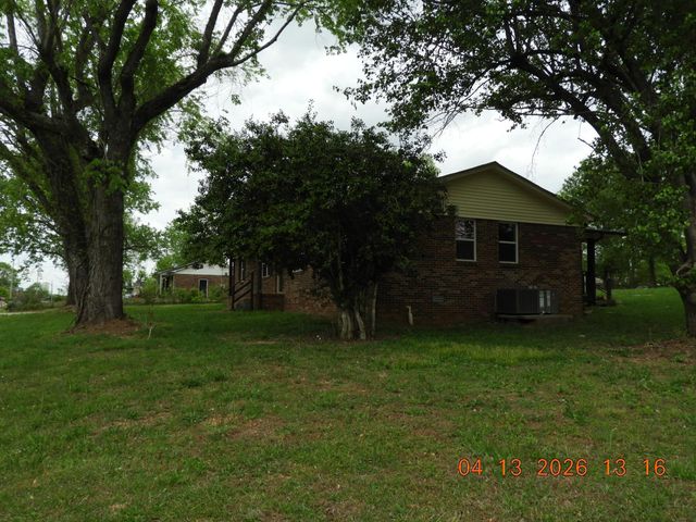 903 Miles Rd, Pulaski, TN 38478