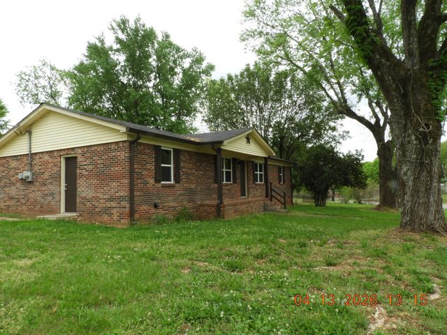 903 Miles Rd, Pulaski, TN 38478
