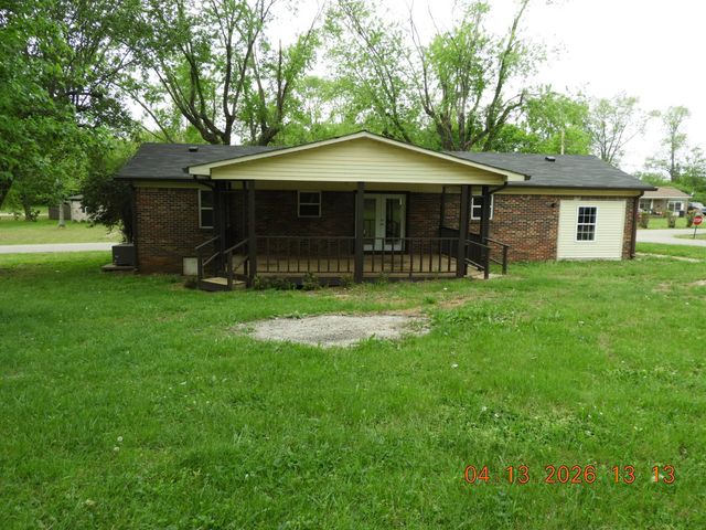 903 Miles Rd, Pulaski, TN 38478