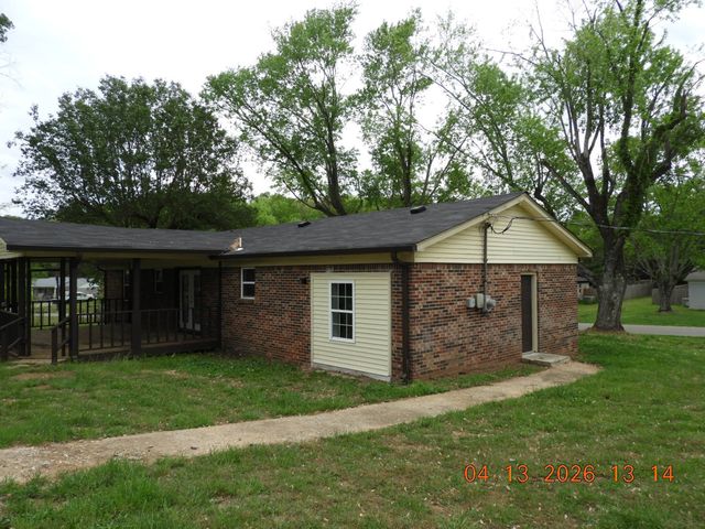 903 Miles Rd, Pulaski, TN 38478