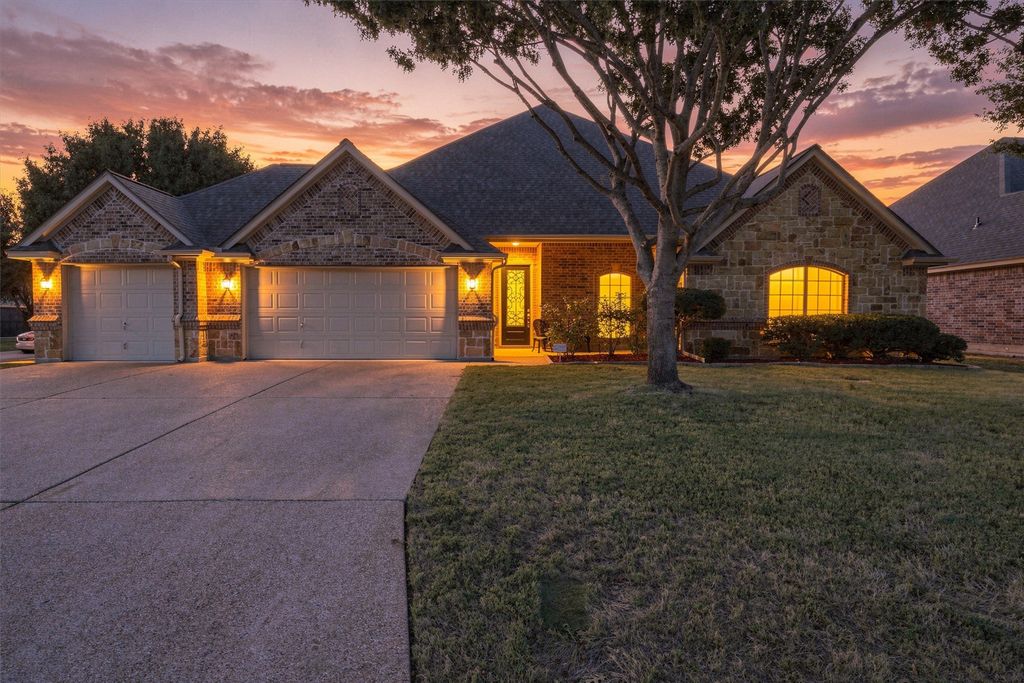 136 Castle Pines Drive, Willow Park, TX 76008 — photo 3