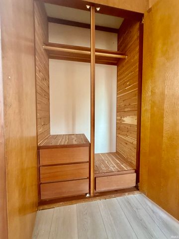 404 S Hickory Drive, Bloomington, IN 47403