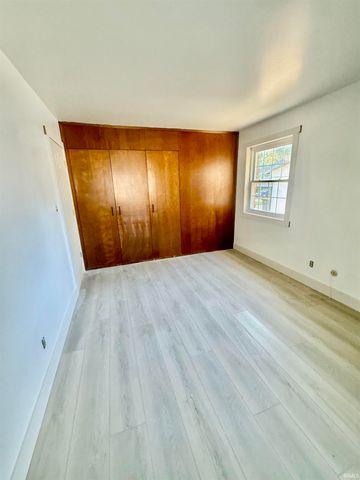 404 S Hickory Drive, Bloomington, IN 47403