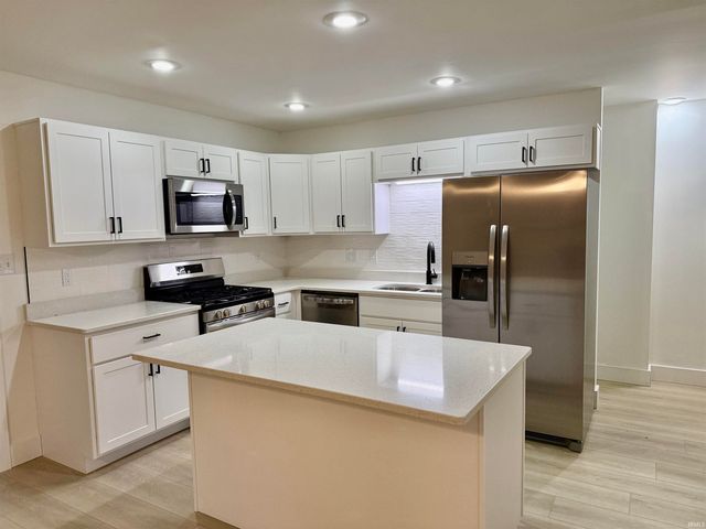 404 S Hickory Drive, Bloomington, IN 47403